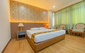 Riyadi Palace Hotel